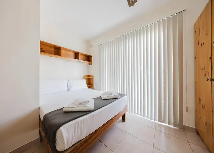 アパート Seafront With Stunning Views Of Ghadira *