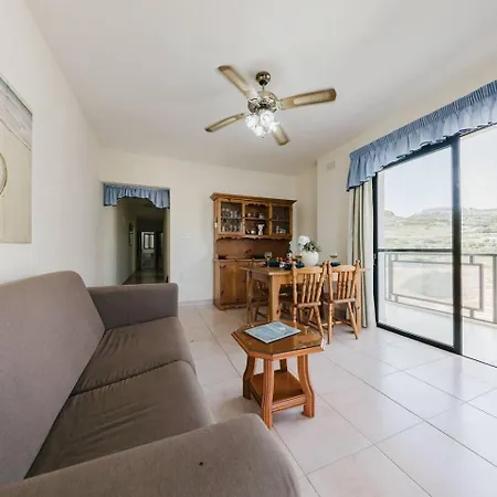 아파트 Seafront With Stunning Views Of Ghadira Is-Sellum
