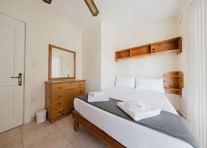 Seafront With Stunning Views Of Ghadira Apartamento *